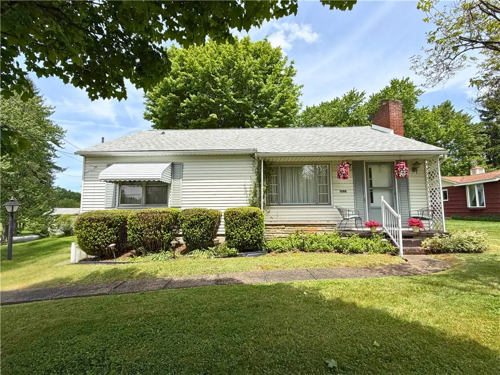 1398 S Center Street Ext, Grove City, PA 16127 - #1