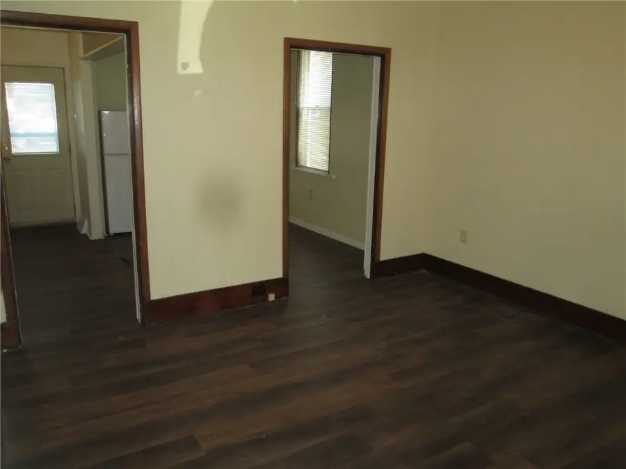 1200 Holmes St, McKees Rocks, PA 15136 - #2