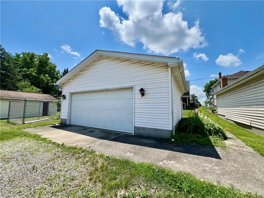 1707 Huron Ave, New Castle, PA 16101 - #3