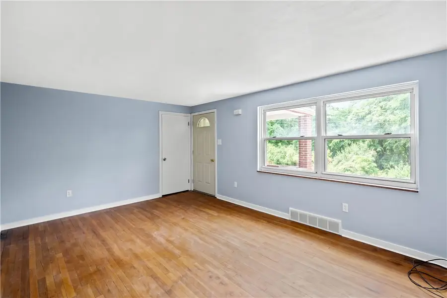 811 Jefferson, McKeesport, PA 15132 - #2