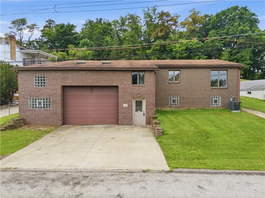 312 Hillside Avenue Ext, Monroeville, PA 15146 - #2