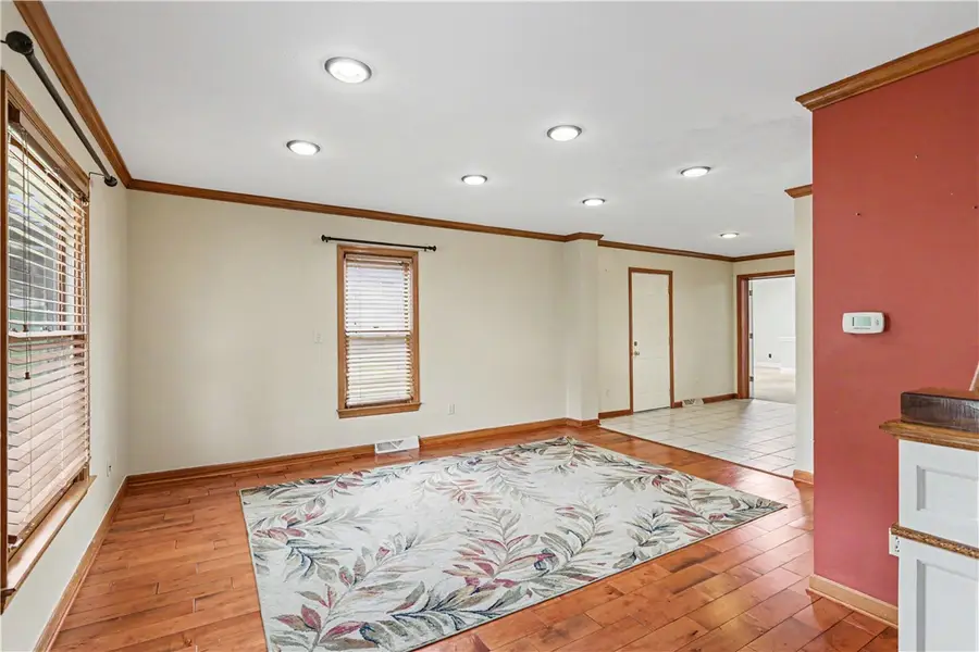 2349 Rochester Road, Pittsburgh, PA 15237 - #3