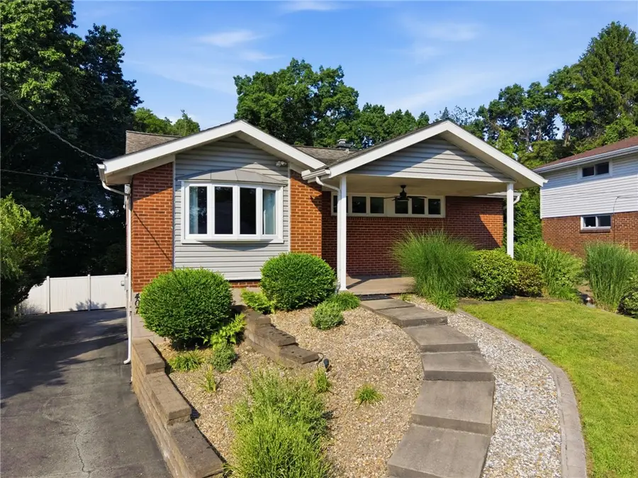 407 Dunbar Dr, Pittsburgh, PA 15235 - #2