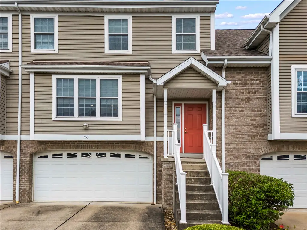 1053 Waterford Ct E, Canonsburg, PA 15317 - #1