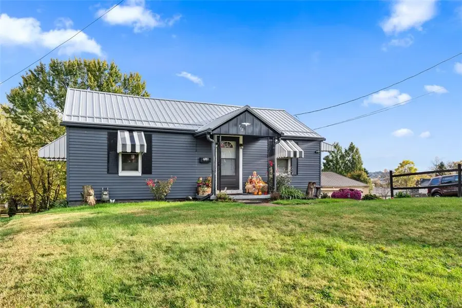 718 Gladden Rd, Canonsburg, PA 15317 - #2