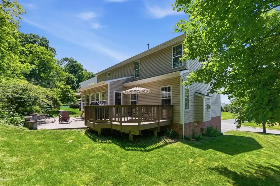 247 Cliffside Dr, Mars, PA 16046 - #2