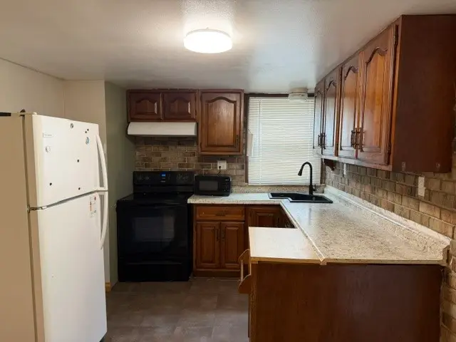 663 Harmony Baptist Rd, New Castle, PA 16101 - #3
