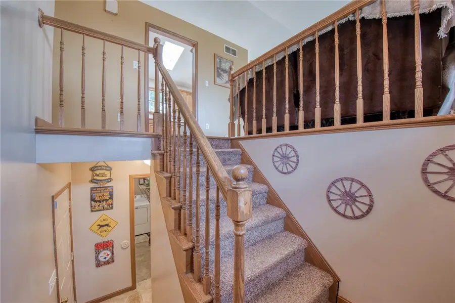 232 Hazen Ave, Ellwood City, PA 16117 - #3
