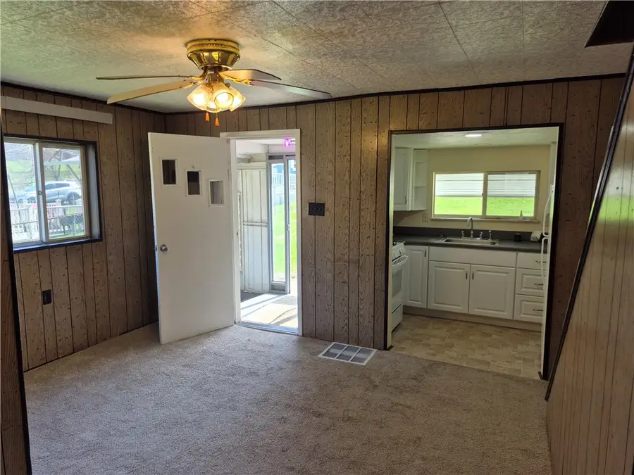 1150-1152 Springdale Dr, Pittsburgh, PA 15236 - #2