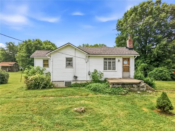 2196 Shadow Dr, Sharpsville, PA 16150