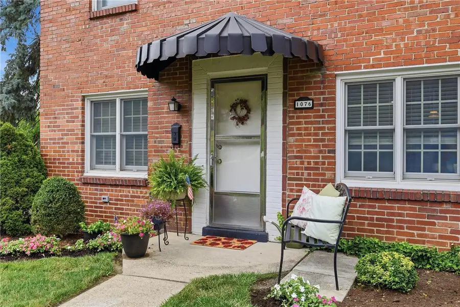 1076 Greenlawn Drive, Pittsburgh, PA 15220 - #3