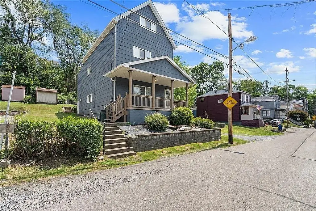 331 Clarence St, Pittsburgh, PA 15211 - #1
