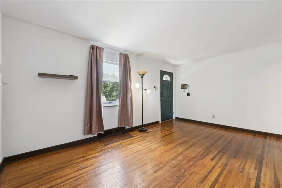 3477 York, Munhall, PA 15120 - #3