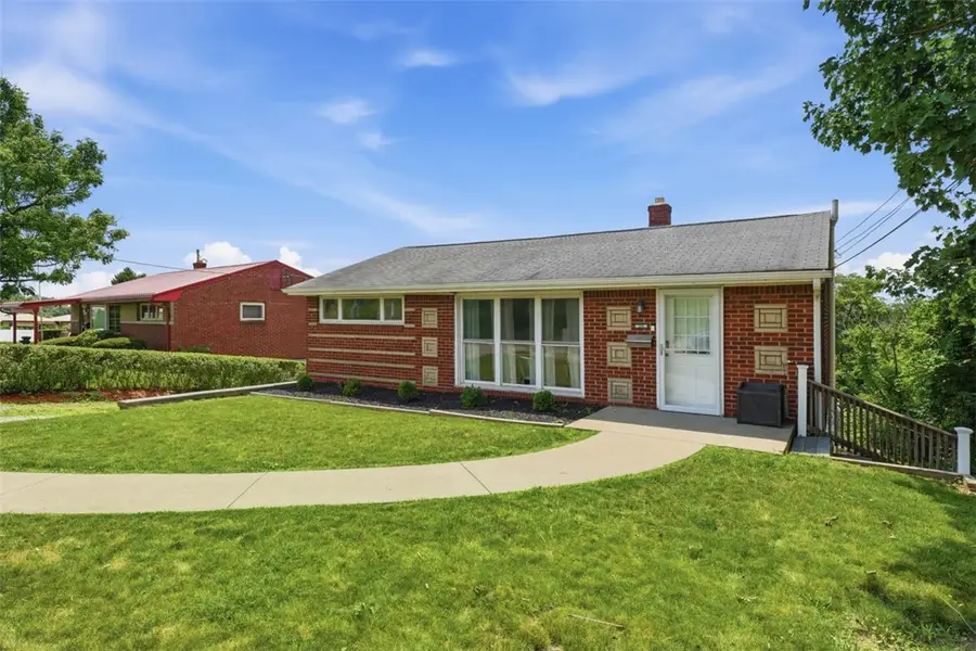 544 Camp Hollow Rd, West Mifflin, PA 15122 - #2