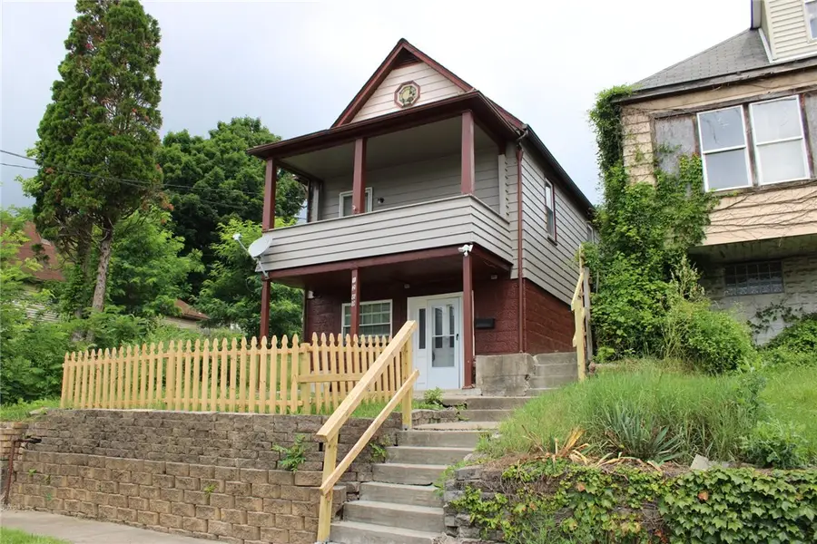 1269 8th Ave, Natrona Heights, PA 15065 - #2