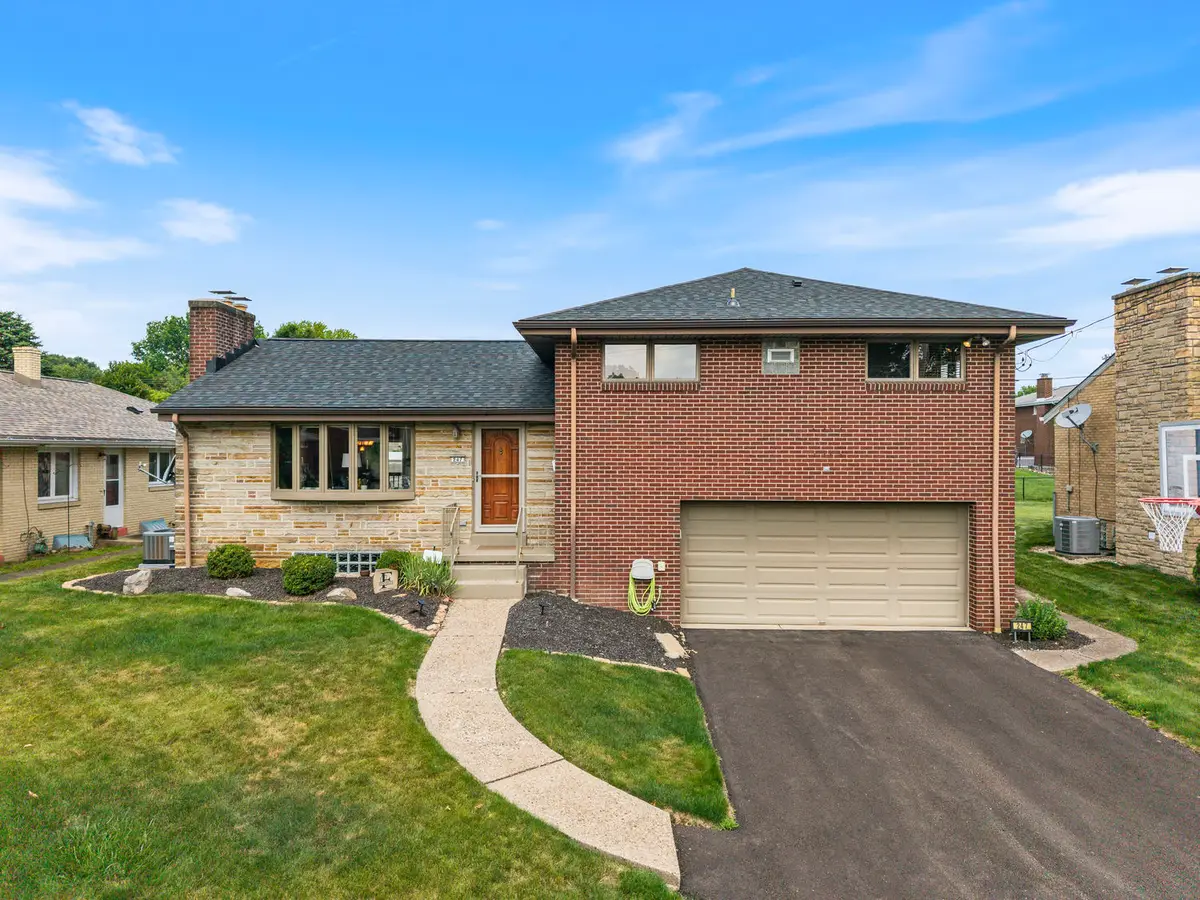 247 Mary Drive, New Kensington, PA 15068 - #1