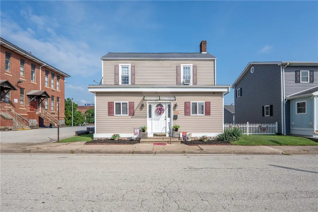 310 Washington St, Latrobe, PA 15650 - #1