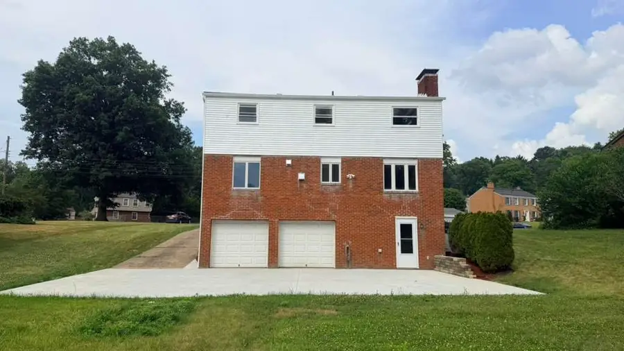 1216 Rolling Meadow Road, Pittsburgh, PA 15241 - #2