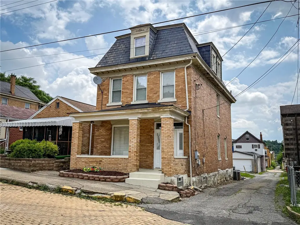 817 11th St, Stowe, PA 15136 - #1