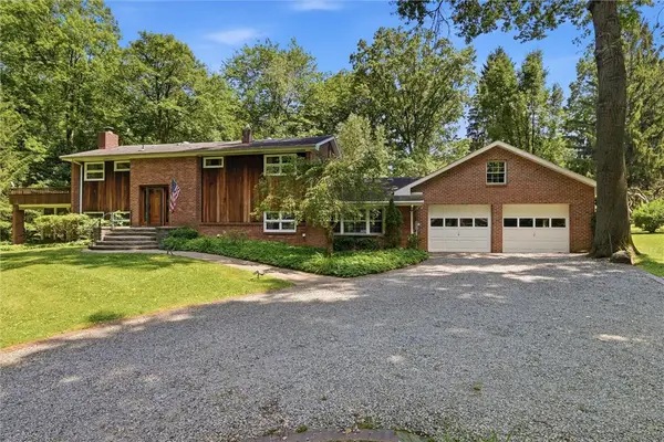 2536 Beechwood Rd, New Wilmington, PA 16142