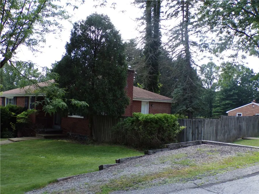 4721 Tomer Dr, Murrysville, PA 15668 - #2