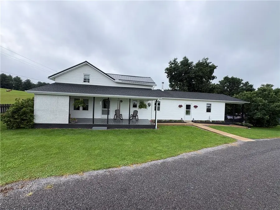 524 Barton Chapel Rd, Punxsutawney, PA 15767 - #2