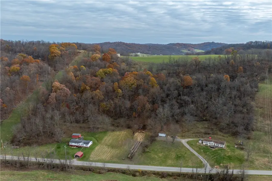 452 Sugar Run Rd, Waynesburg, PA 15370 - #2