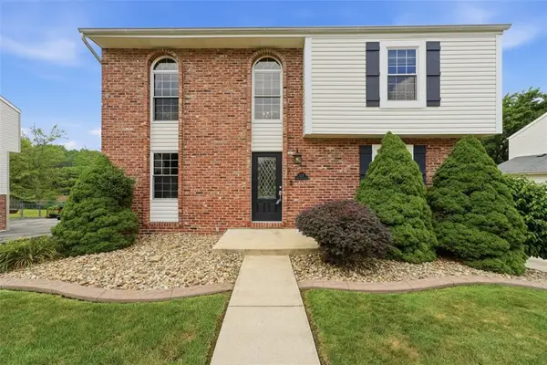 328 Whitney Chase Lane, Irwin, PA 15642