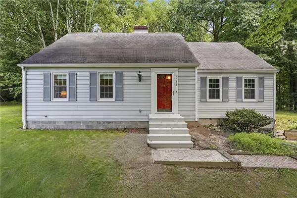 3011 Eldogor Ln, New Castle, PA 16105