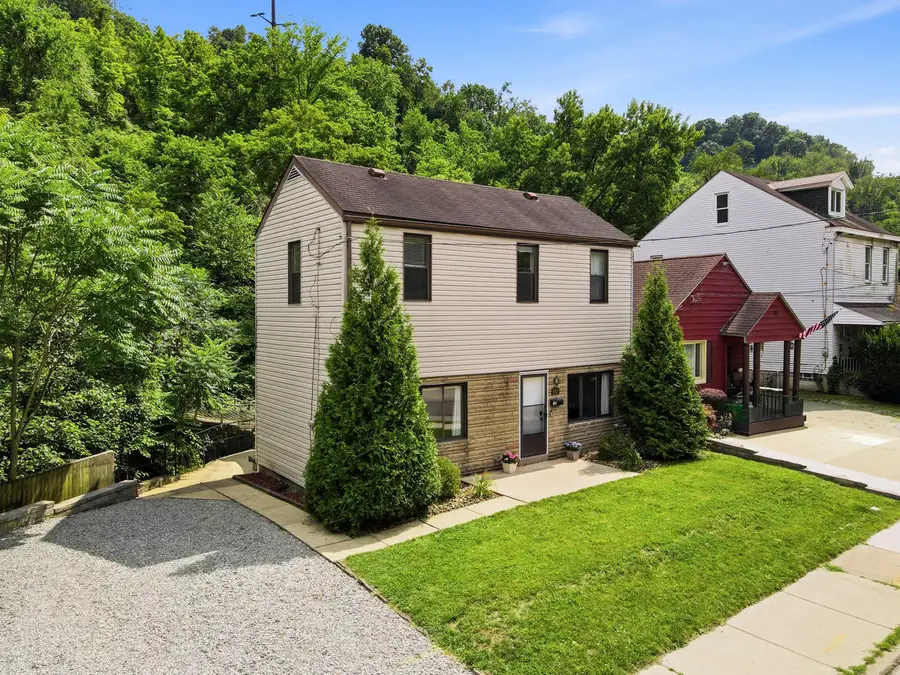 983 Becks Run Road, Pittsburgh, PA 15210 - #2