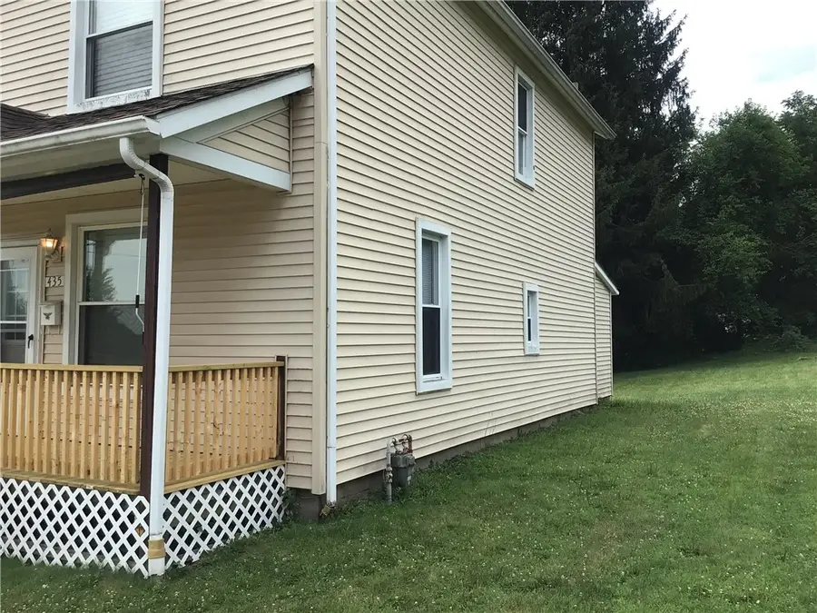 435 Wilson St, Sharon, PA 16146 - #3