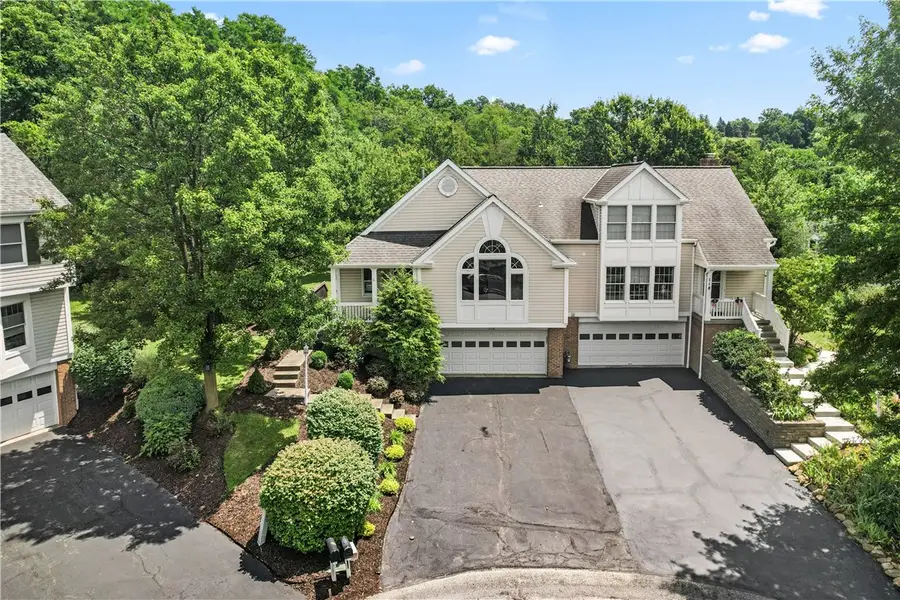 120 Horseshoe Cir East, Canonsburg, PA 15317 - #3