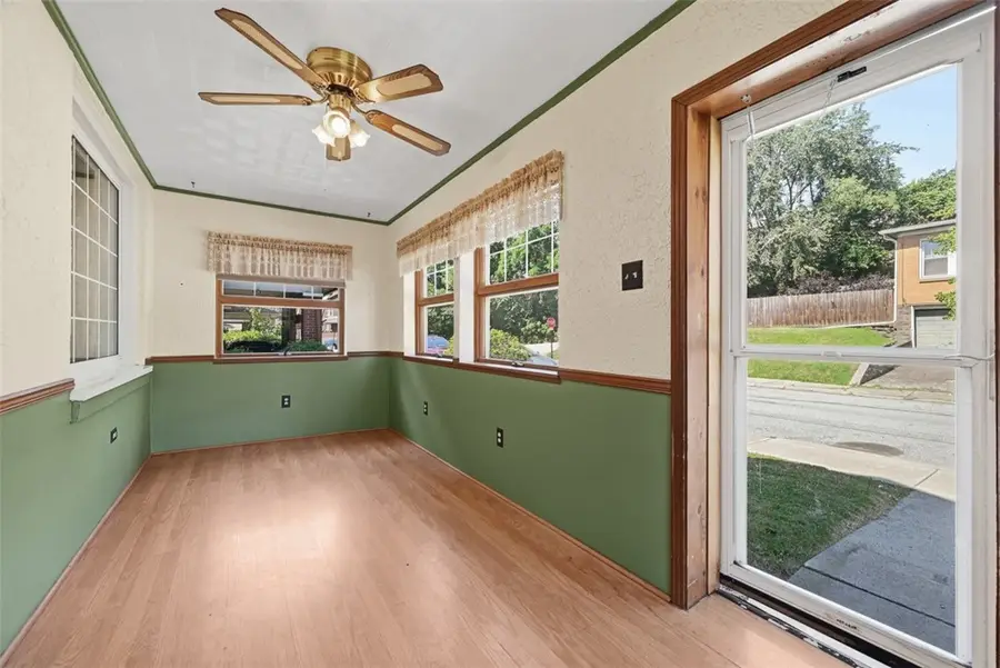 120 Avenue L, Pittsburgh, PA 15221 - #2