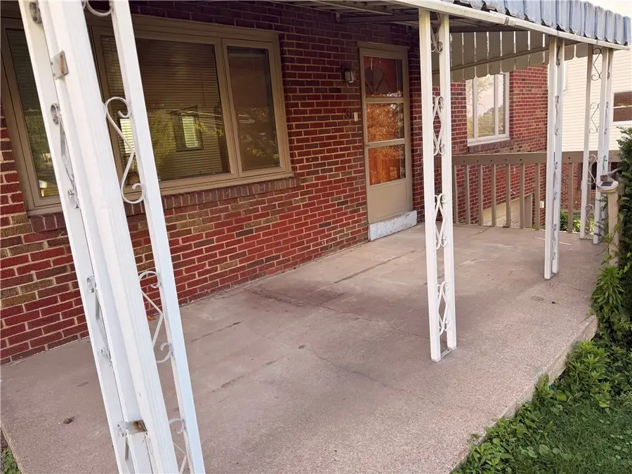 31 Ewing Rd, Kennedy, PA 15136 - #2