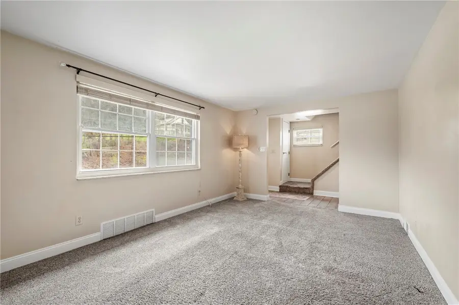 3033 Universal Rd, Pittsburgh, PA 15235 - #3
