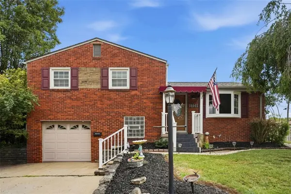 1729 Beryl Dr, Pittsburgh, PA 15227
