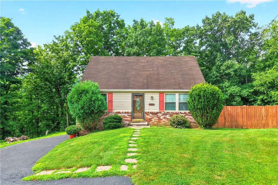 2645 Keats Dr, South Park, PA 15129 - #1