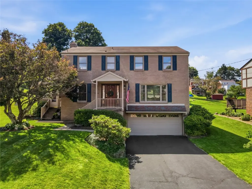 3934 Mimosa Dr, Bethel Park, PA 15102 - #1