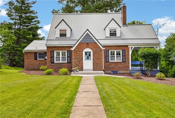 2848 Anderson Dr, Allison Park, PA 15101