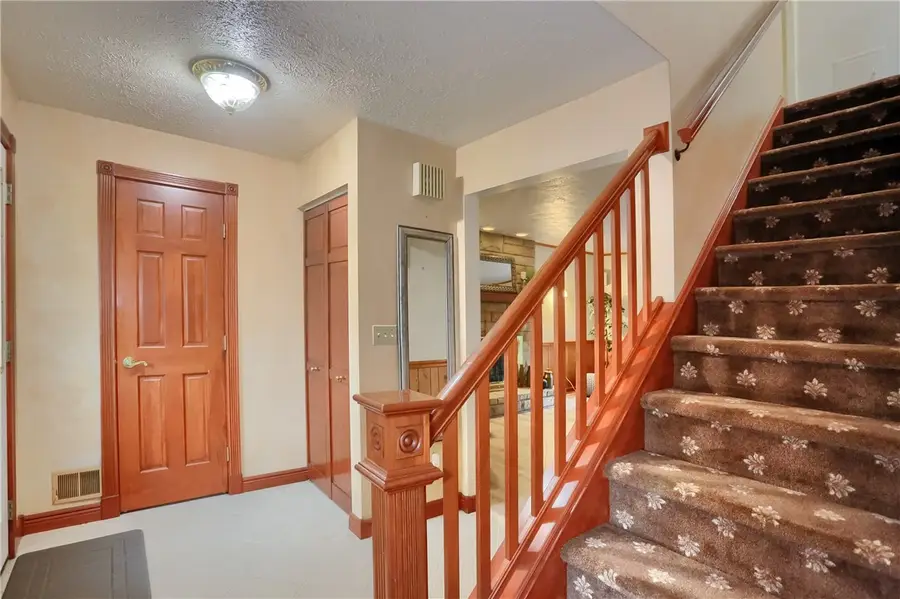5389 Peach Dr, Gibsonia, PA 15044 - #3
