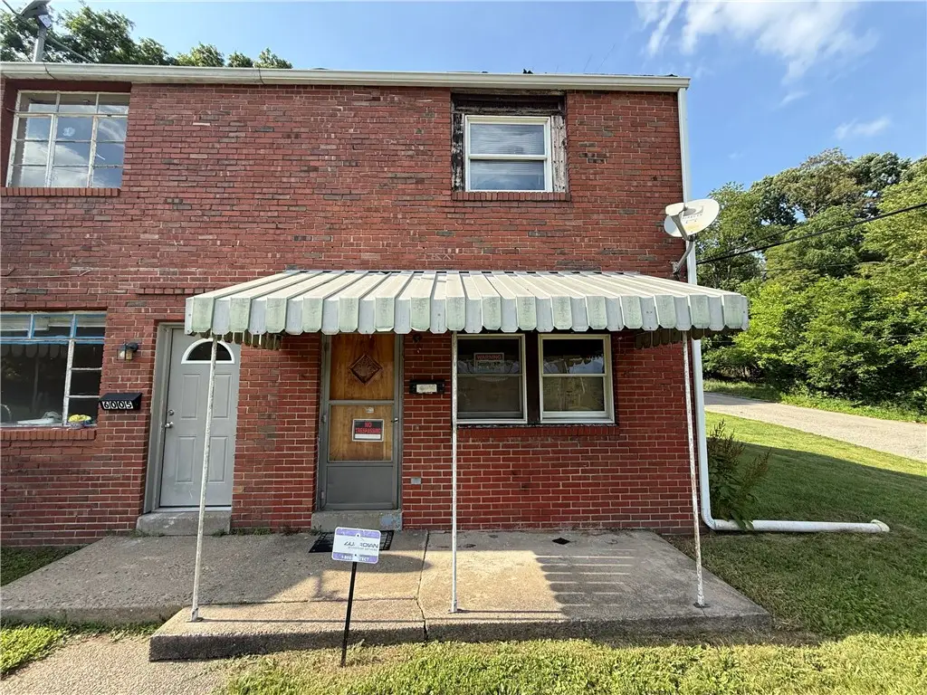 6006 Soltis Dr, Clairton, PA 15025 - #1