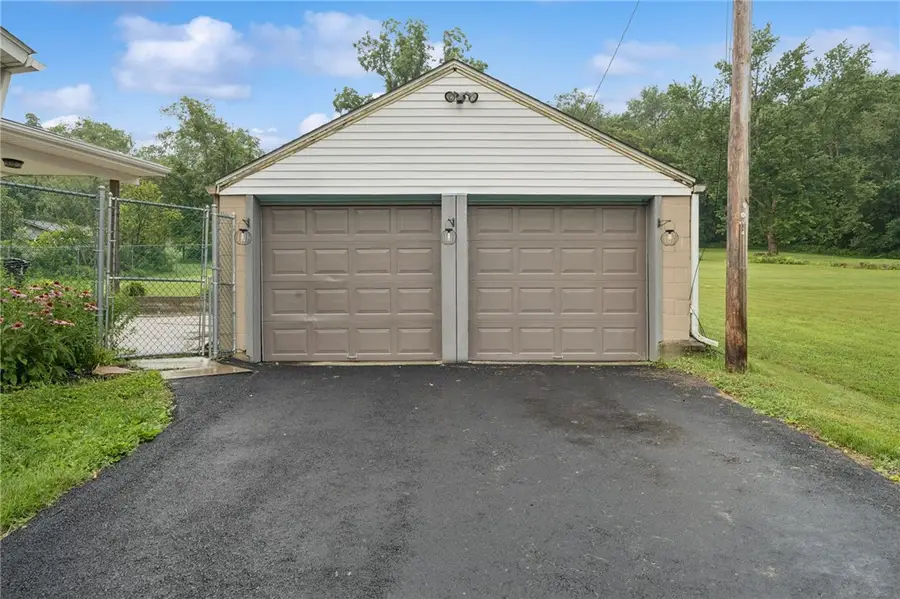 134 Trouttown Rd, Hunker, PA 15639 - #2