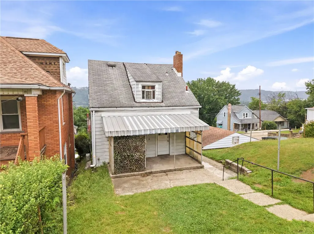 612 Wilson Ave, Ambridge, PA 15003 - #1