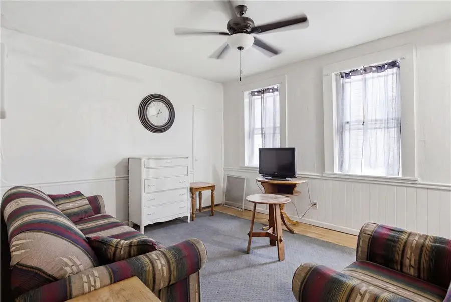 312 Campbell St, McKees Rocks, PA 15136 - #2