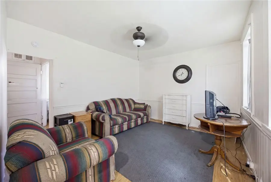 312 Campbell St, McKees Rocks, PA 15136 - #3