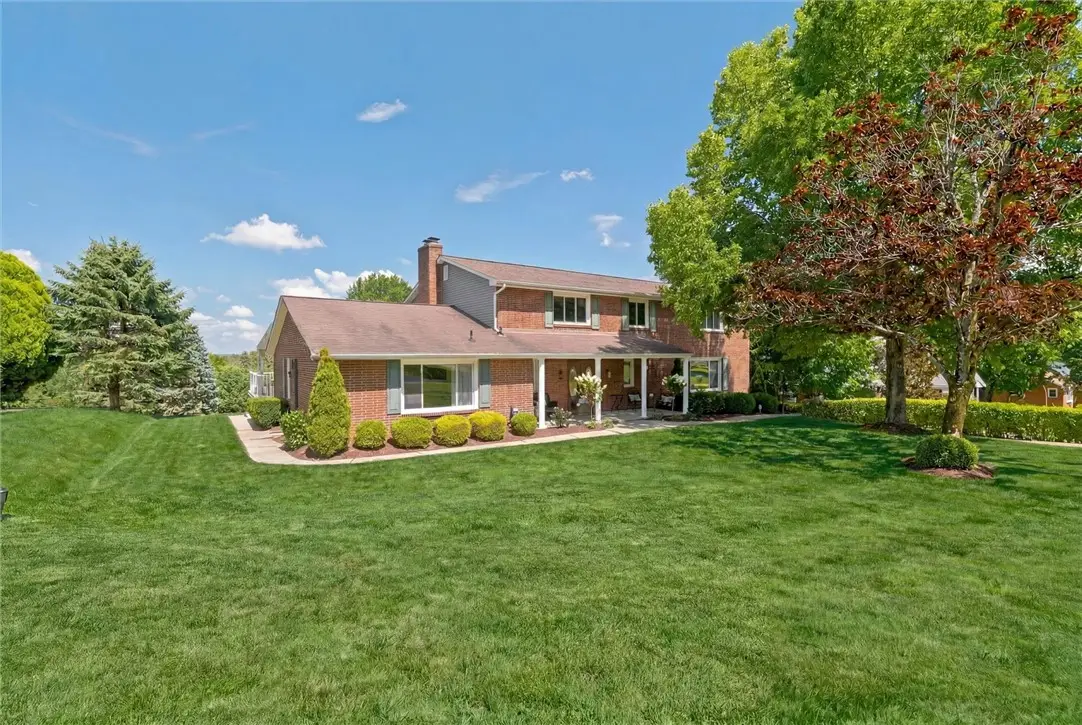 216 Mccartney Dr, Coraopolis, PA 15108 - #1