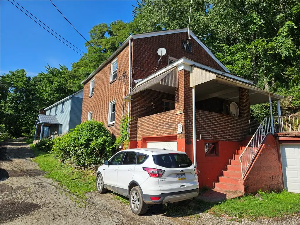 434 Oregon Ave, Glassport, PA 15045 - #1