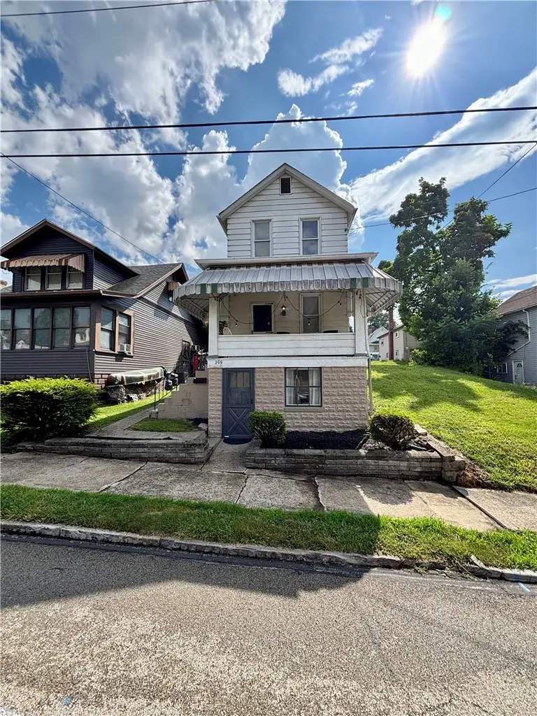 209 Crest Ave, Charleroi, PA 15022 - #1