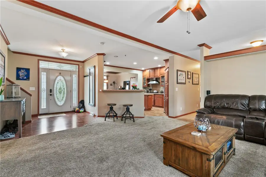 131 Helena St, West Mifflin, PA 15122 - #3