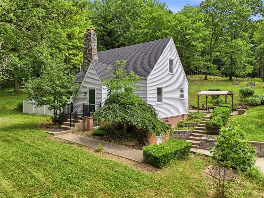809 Franklin Rd, Mars, PA 16046 - #1